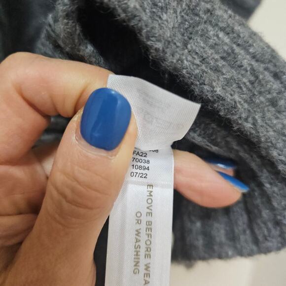 LOFT  NWT Gray M/L Gray Cable Knit Wool Blend warm Cozy turtle neck poncho Boho - Picture 11 of 12